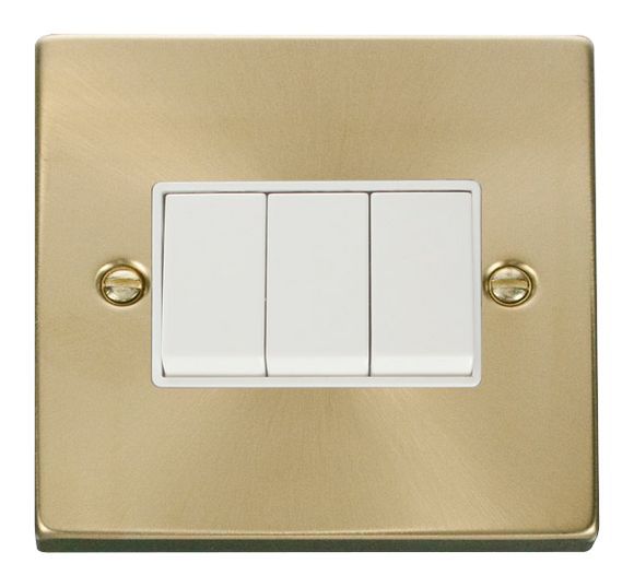 Click® Scolmore Deco® VPSB013WH 10AX 3 Gang 2 Way Plate Switch Satin Brass White Insert