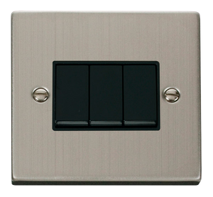 Click® Scolmore Deco® VPSS013BK 10AX 3 Gang 2 Way Plate Switch Stainless Steel Black Insert
